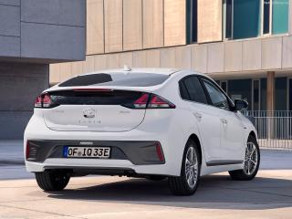 هونداي ايونيك 2022